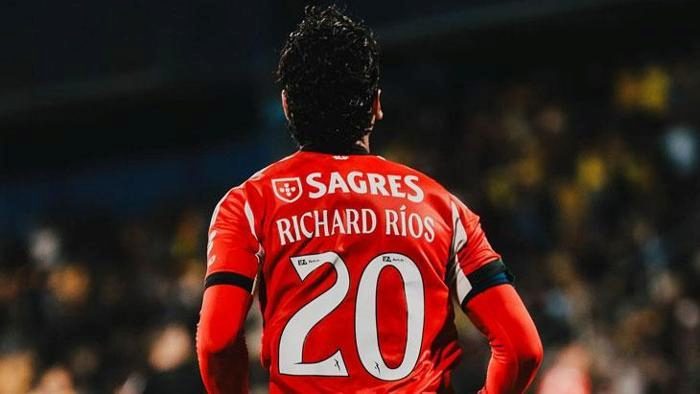 Richard Rios bitti bitiyor! Beşiktaş Kolombiyalı yıldızın uçağını hazırladı 5 richard rios bitti bitiyor besiktas kolombiyali yildizin ucagini hazirladi 3 SBFIw55k