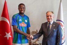 rizespor moussa diakiteyi renklerine bagladi CfiNdsH2