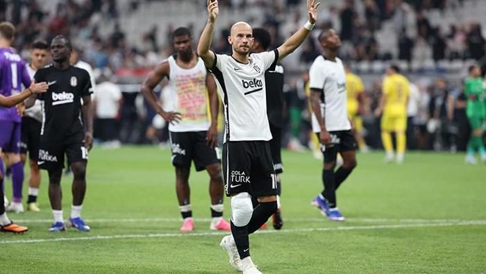 'Sahada görebilen var mı? Sanmıyorum' Spor muharrirleri Beşiktaş-Eyüpspor maçını yorumladı 13 sahada gorebilen var mi sanmiyorum spor muharrirleri besiktas eyupspor macini yorumladi 11