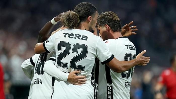 'Sahada görebilen var mı? Sanmıyorum' Spor muharrirleri Beşiktaş-Eyüpspor maçını yorumladı 8 sahada gorebilen var mi sanmiyorum spor muharrirleri besiktas eyupspor macini yorumladi 6 J79yJTtL