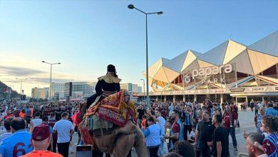 Salah sevgisi hudut tanımadı! Firavun kostümü ve deve 5 salah sevgisi hudut tanimadi firavun kostumu ve deve pEEhGyF2