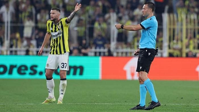 'Sinyaller düzgün değil!' | Kartal'a Asensio için sert sözler! Spor müellifleri Fenerbahçe-Lyon maçını yorumladı 10 sinyaller duzgun degil kartala asensio icin sert sozler spor muellifleri fenerbahce lyon macini yorumladi bTUPryqH