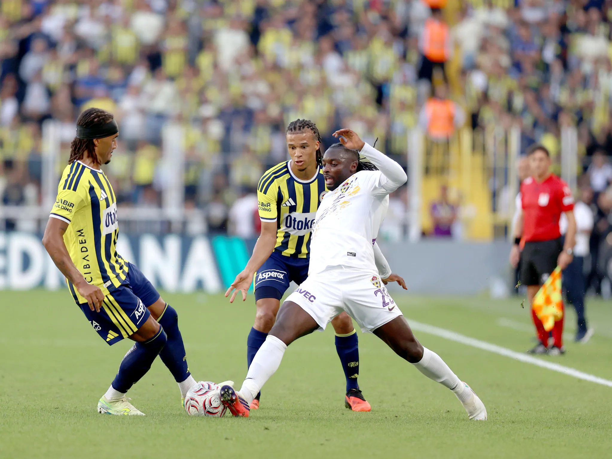 spor muellifleri fenerbahce eyupspor macini yorumladi kadikoyde beyaz sayfa acildi 0 Kk5eD37R