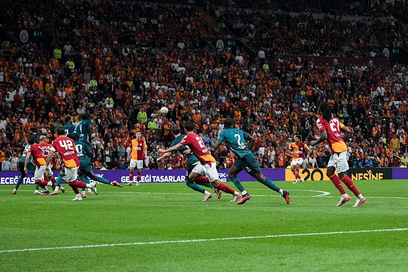 spor muellifleri galatasaray kocaelispor macini yorumladi 18 iFTlkQrs