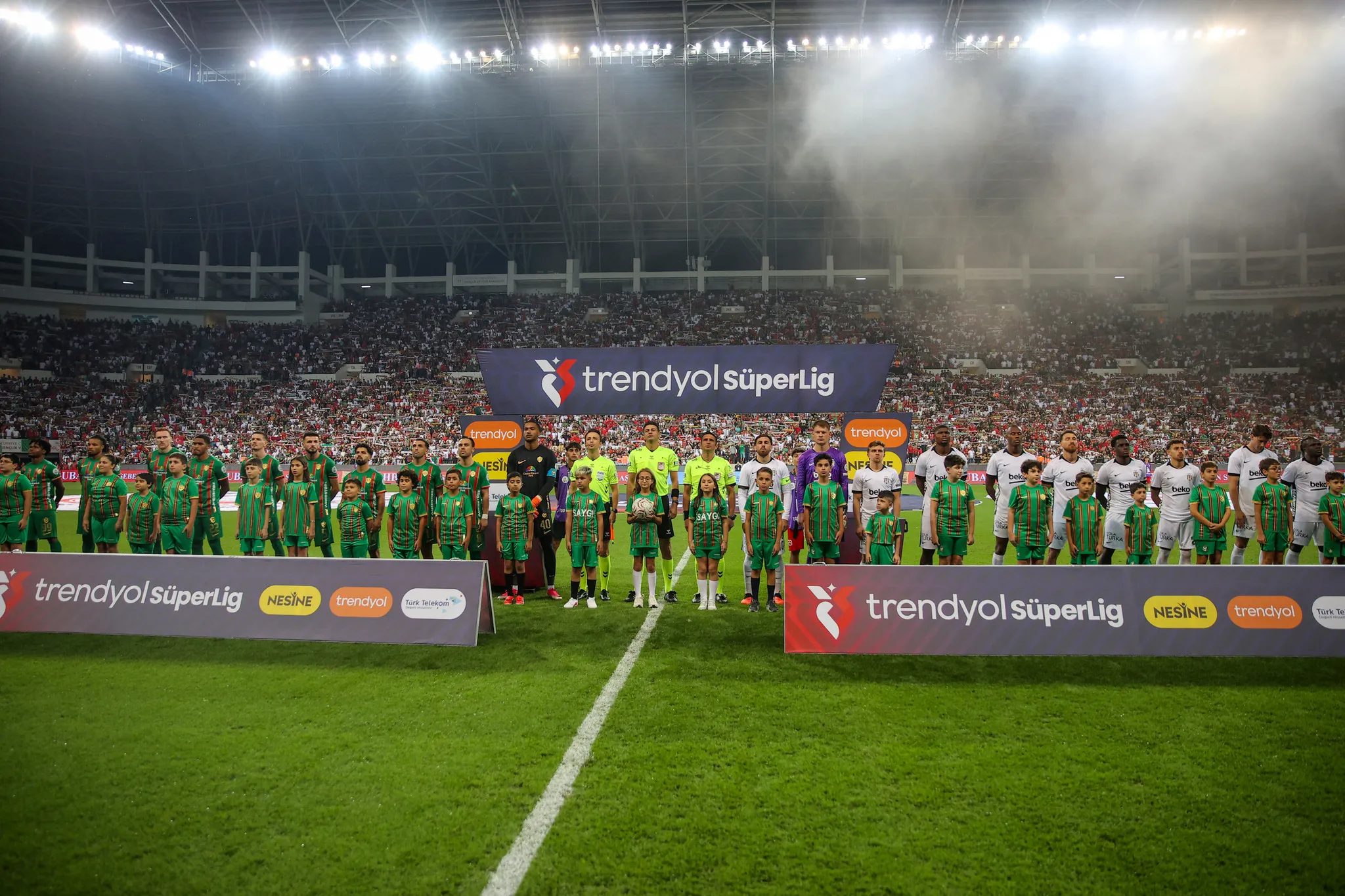 spor muelliflerinden amedspor besiktas maci degerlendirmesi vlahovici ac susuz biraktilar 0