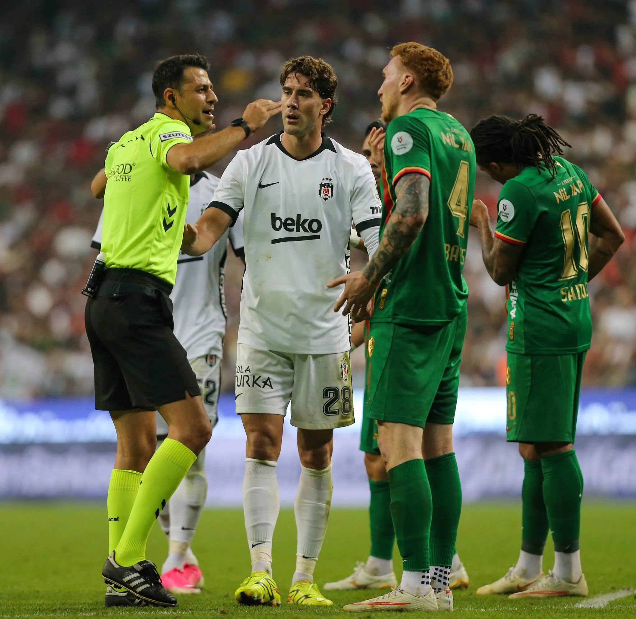 spor muelliflerinden amedspor besiktas maci degerlendirmesi vlahovici ac susuz biraktilar 9 sAfTCwiX