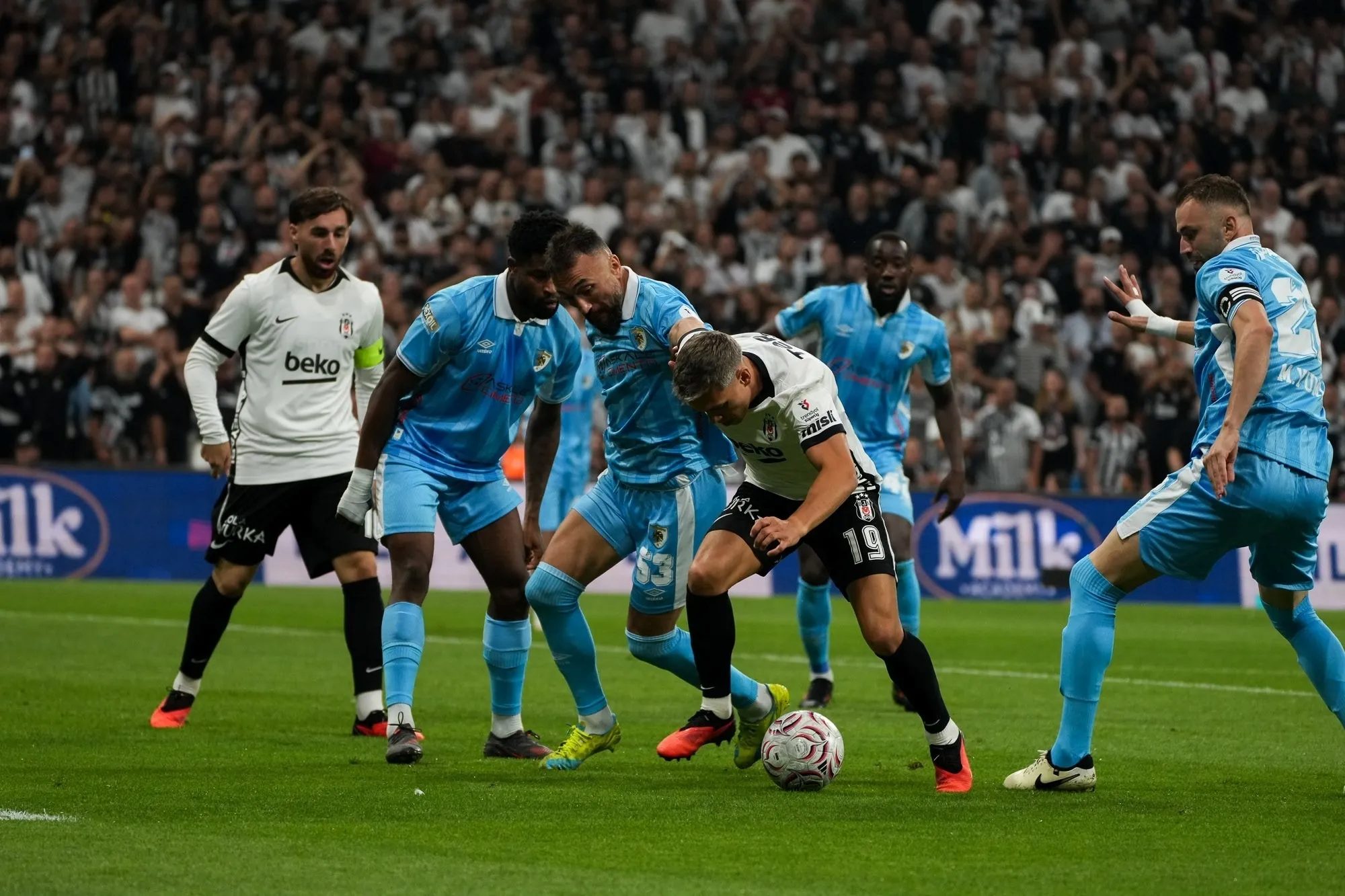 spor muharrirleri besiktas erzurumspor fk maci hakemine elestiri 10 JsJRQe1b