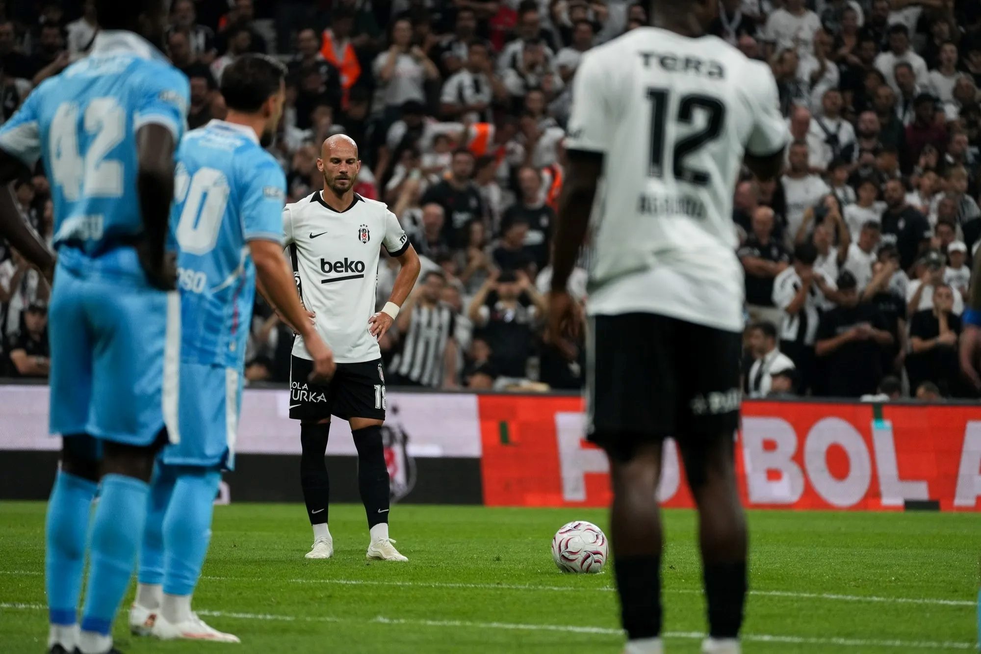 spor muharrirleri besiktas erzurumspor fk maci hakemine elestiri 11 6ZaB4LOP