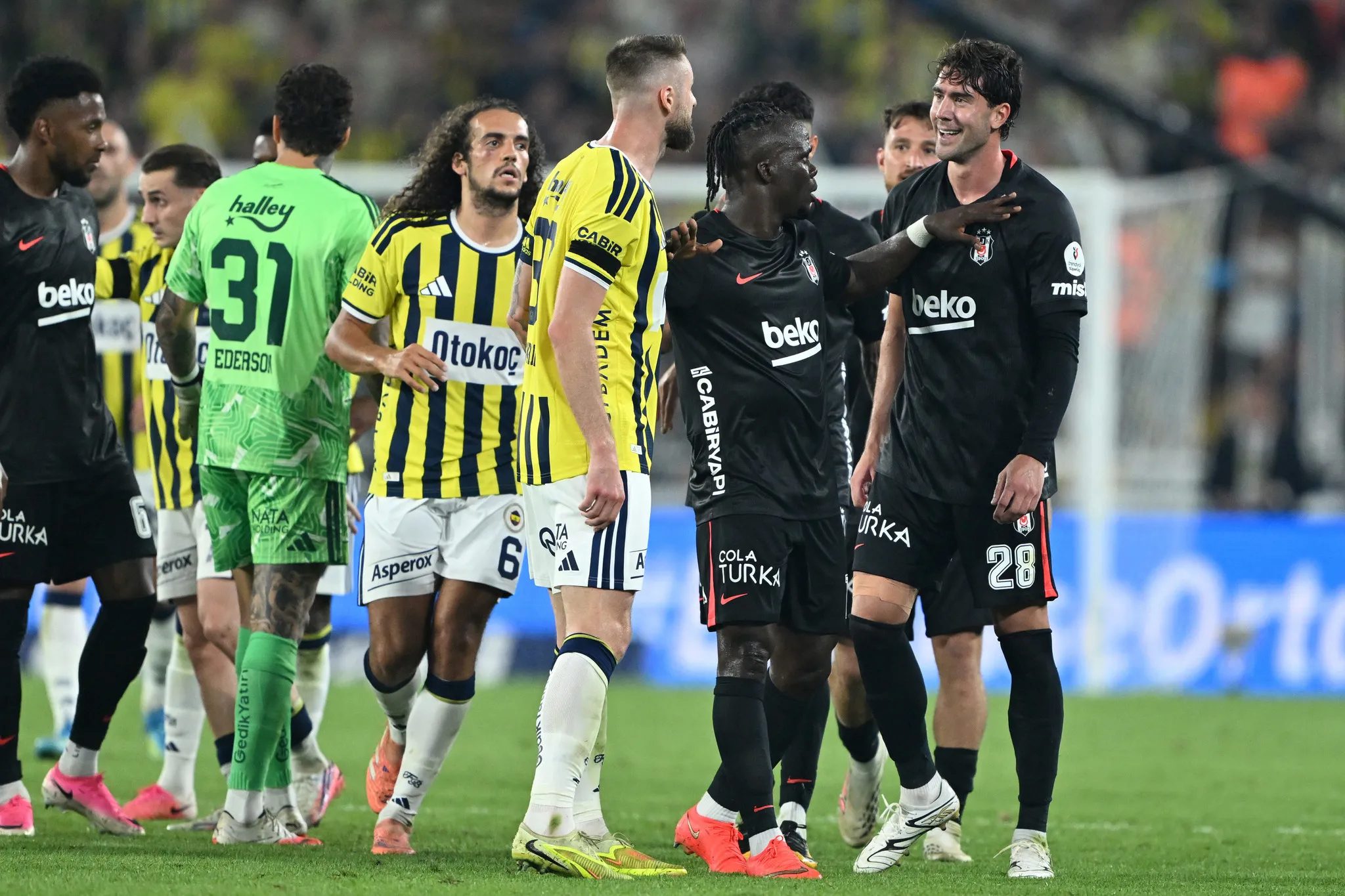 Spor muharrirleri Fenerbahçe-Beşiktaş maçını kıymetlendirdi 10 spor muharrirleri fenerbahce besiktas macini kiymetlendirdi 8 f3NqCiwj
