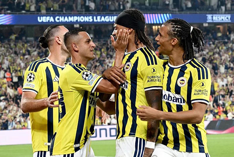 spor muharrirleri fenerbahce roma macini degerlendirdi fenerbahce savunma yapmaz rakibe yaptirir 10 s2AORqGS