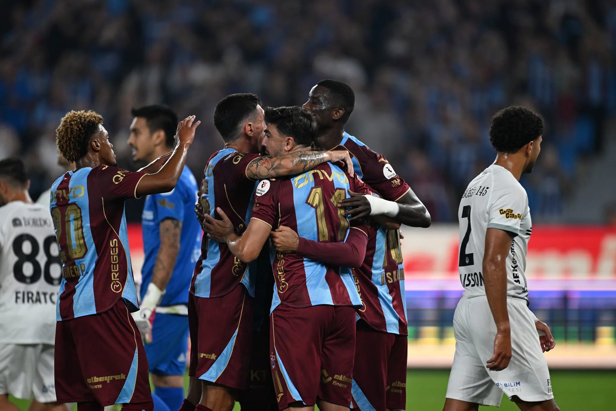 Spor muharrirleri Trabzonspor-Gençlerbirliği maçını değerlendirdi! "Daha birinci maçında hayat verdi" 9 spor muharrirleri trabzonspor genclerbirligi macini degerlendirdi daha birinci macinda hayat verdi 7 dPpBy262