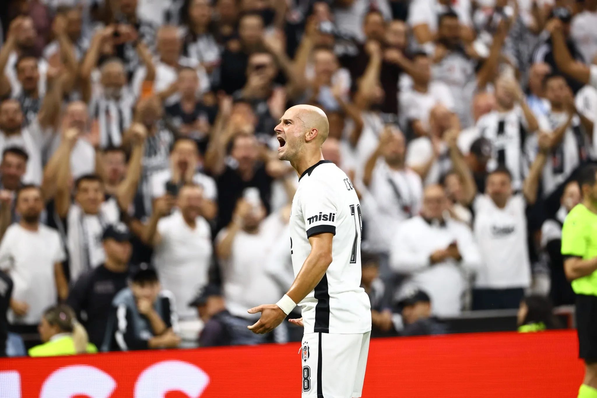 spor muharrirlerinden besiktas marsilya maci degerlendirmesi marsilyaya aci bir hatira kaldi 13 J2IEJ81X