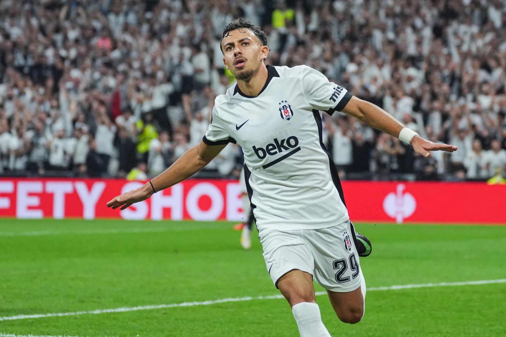 spor muharrirlerinden besiktas marsilya maci degerlendirmesi marsilyaya aci bir hatira kaldi 8 Ekm84AEB