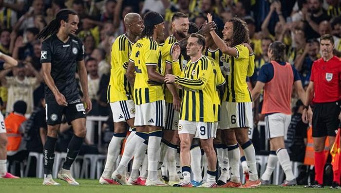 'Sturm Graz, Fenerbahçe karşısında ezildi: Cehennem atmosferi!' Avusturya basınından çarpıcı yorumlar... 2 sturm graz fenerbahce karsisinda ezildi cehennem atmosferi avusturya basinindan carpici yorumlar 0 npVXPLTr