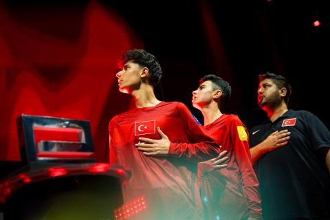 Taşınabilir eMillî Grubumuz, FIFAe Continental Championship'te Avrupa Şampiyonu Oldu 13 tasinabilir emill grubumuz fifae continental championshipte avrupa sampiyonu oldu 11 Kj9m2BNa