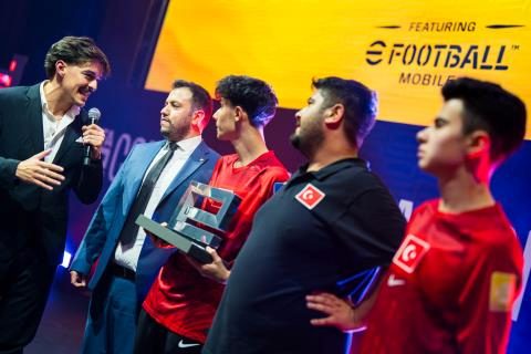 Taşınabilir eMillî Grubumuz, FIFAe Continental Championship'te Avrupa Şampiyonu Oldu 5 tasinabilir emill grubumuz fifae continental championshipte avrupa sampiyonu oldu 3 cyVMH62W