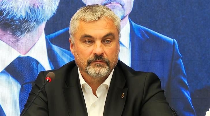 Thomas Reis imza töreninde açıkladı! "Salah ile konuştum" 1 thomas reis imza toreninde acikladi salah ile konustum a9WsyVpM