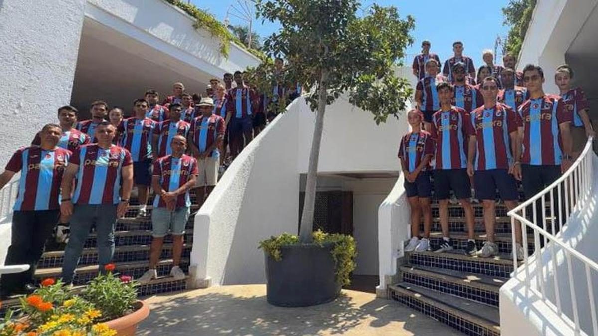 trabzonspor sevdasini girneye tasidi 250 salah formasini calisanlara giydirdi