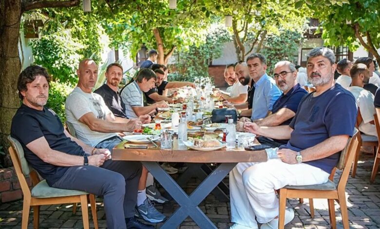 trabzonspor yeni donem oncesi kahvaltida bulustu uUd73Ps8