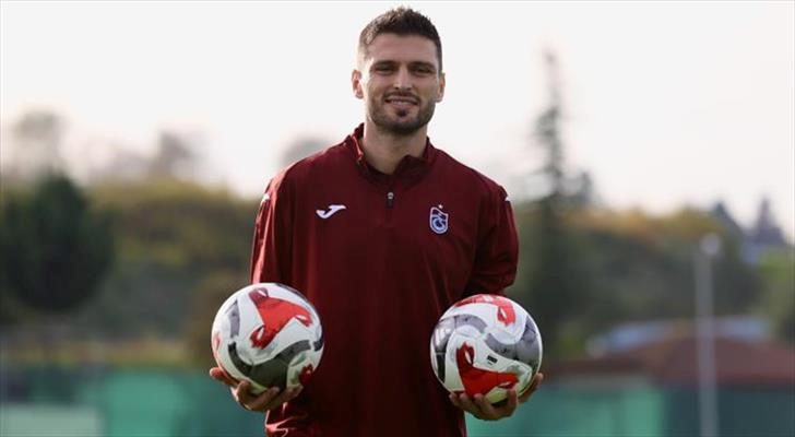 trabzonsporlu milli futbolcu ameliyat oldugunu acikladi FP9luF6z