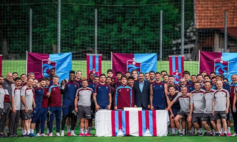 Trabzonspor'un Avusturya kampında 59'uncu yıl dönümü kutlaması 1 trabzonsporun avusturya kampinda 59uncu yil donumu kutlamasi kGWs26Dc