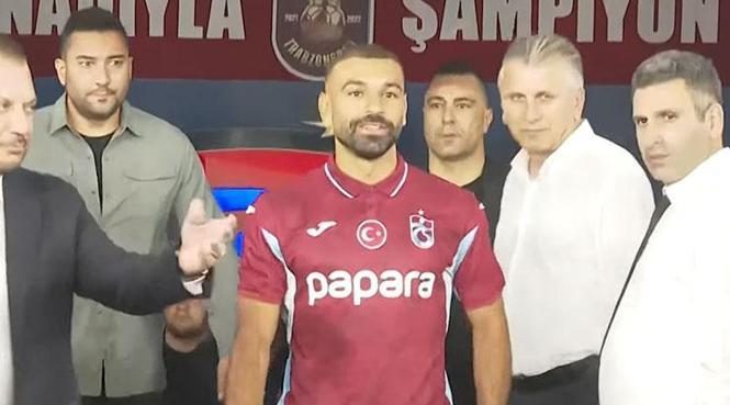Trabzonspor'un yıldızı Mohammed Salah'a görkemli tören! 'Bize yer yer Trabzon' 8 trabzonsporun yildizi mohammed salaha gorkemli toren bize yer yer trabzon 6 D4nnSDFC