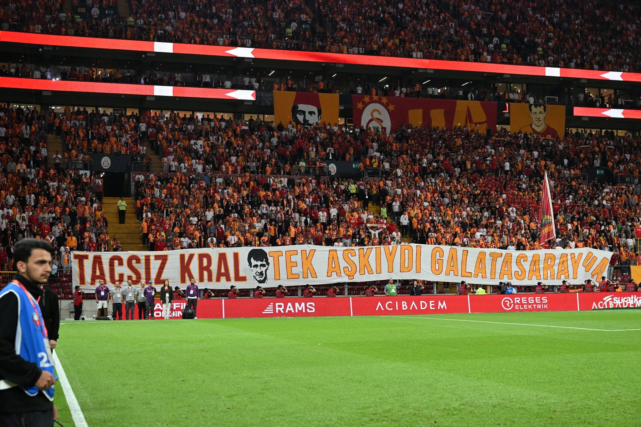 Transfer bombasını patlattılar! Beşiktaş, Fenerbahçe ve Galatasaray... 6 transfer bombasini patlattilar besiktas fenerbahce ve galatasaray 4 CmKNlHre