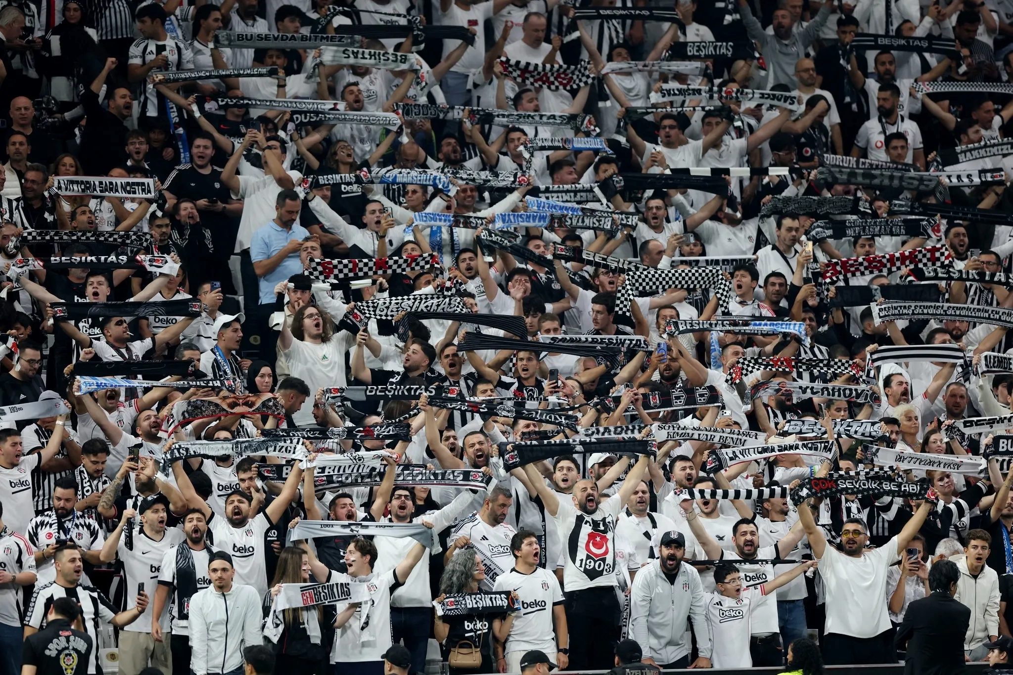 Transfer bombasını patlattılar! Beşiktaş, Fenerbahçe ve Galatasaray... 7 transfer bombasini patlattilar besiktas fenerbahce ve galatasaray 5 E9pLJdYM