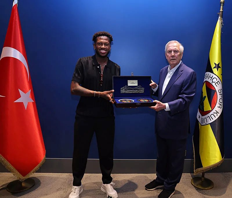 Transfer dönemi bitti ayrılıklar bitmedi! Fenerbahçe o isimle vedalaşıyor 8 transfer donemi bitti ayriliklar bitmedi fenerbahce o isimle vedalasiyor 6 ej3jf9IA