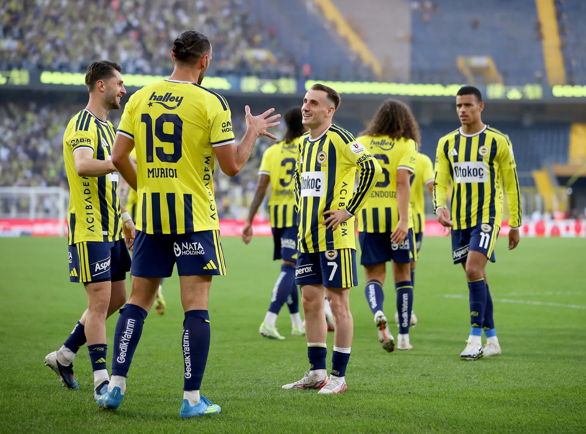 transfer haberi fenerbahceye 21lik yildiz galatasaray da pesinde 2 wpZ722cV