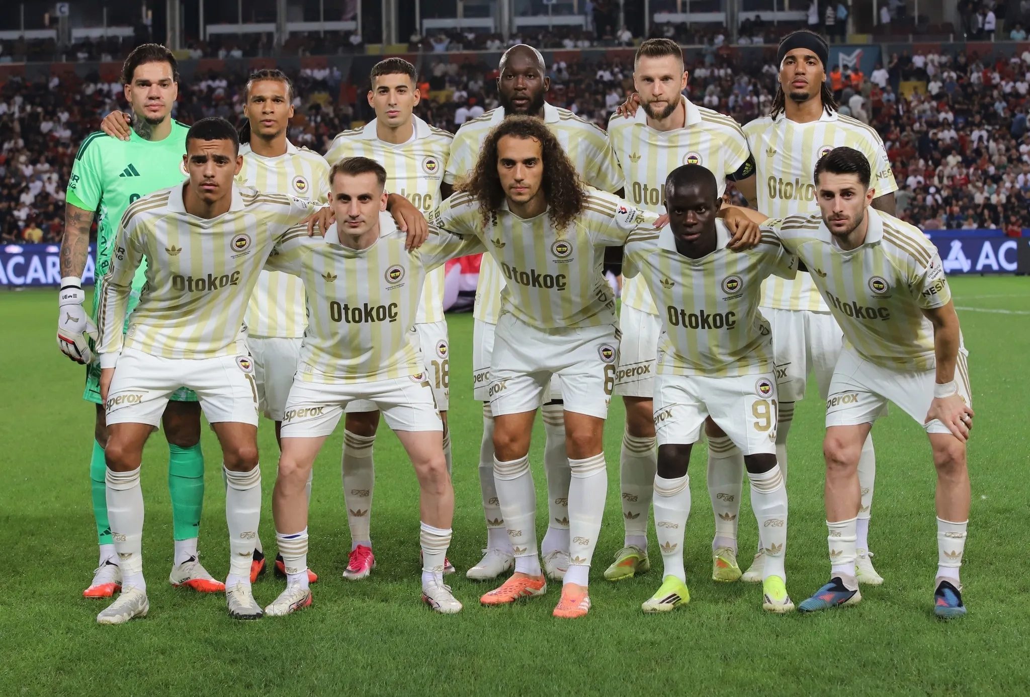 transfer haberi fenerbahceye 21lik yildiz galatasaray da pesinde 3