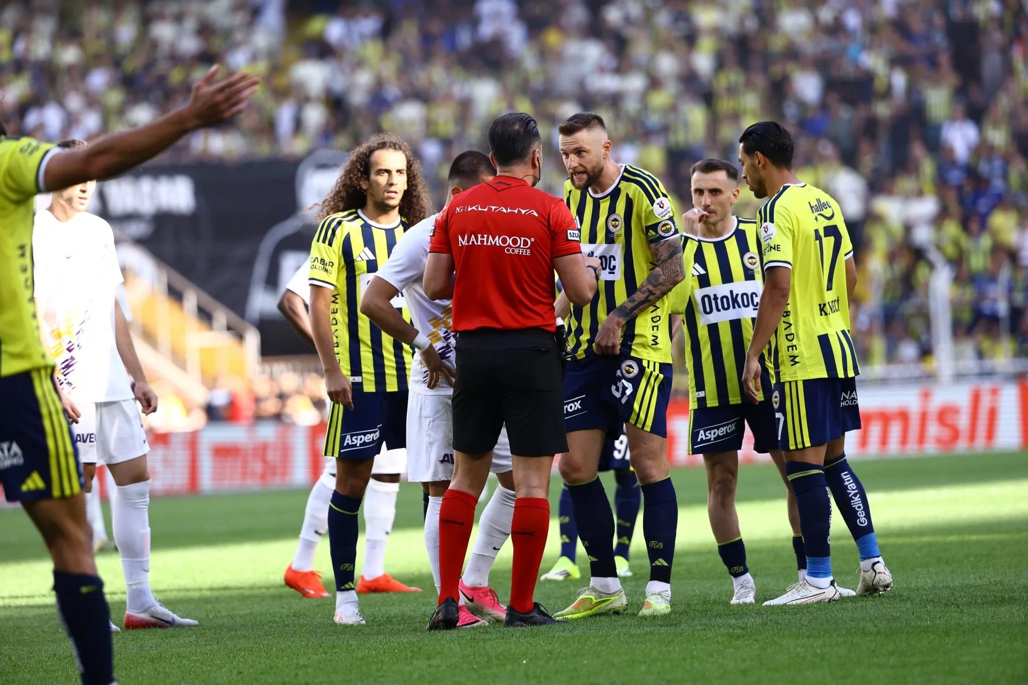 transfer haberi fenerbahceye 21lik yildiz galatasaray da pesinde 4 cRwdbNOk