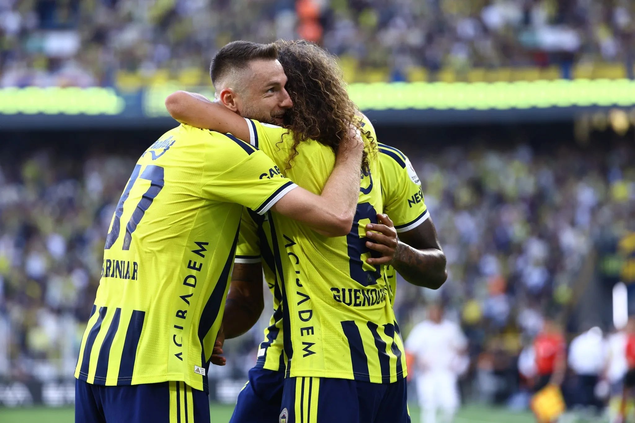 transfer haberi fenerbahceye 21lik yildiz galatasaray da pesinde 6 kDNhQ1pw