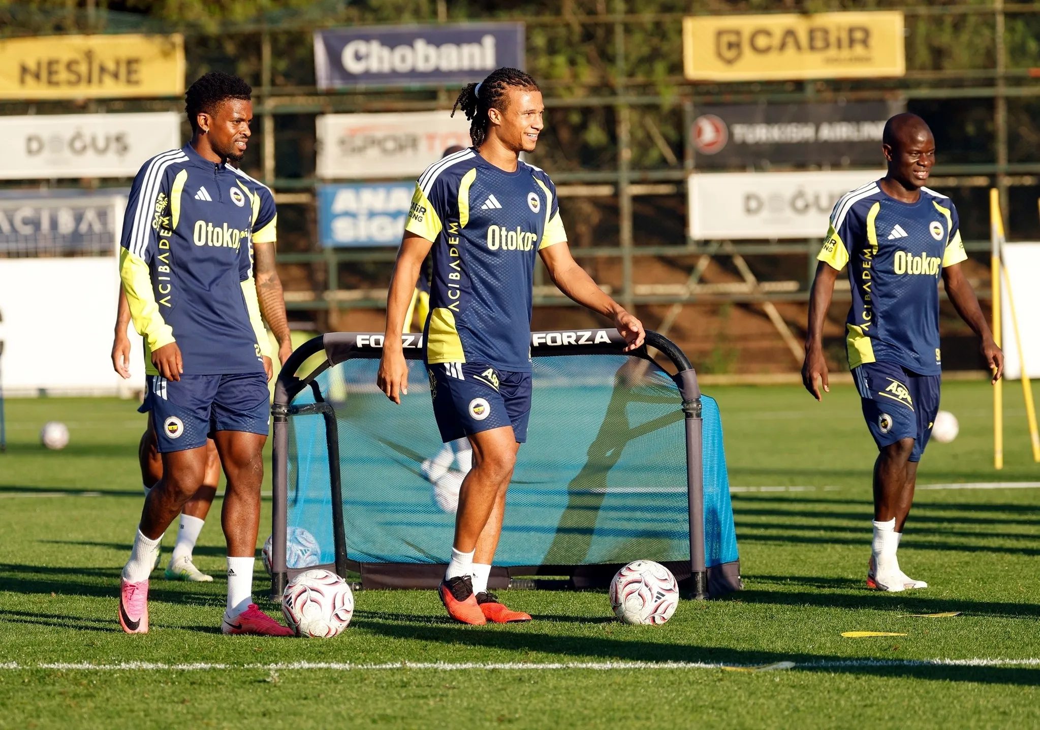 transfer haberi fenerbahceye 21lik yildiz galatasaray da pesinde 7 QVaEA1p2