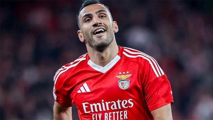 Transfer telefonu! Fenerbahçe'de santrfor transferinde her şey Kerem Aktürkoğlu'na bağlı: Resmi açıklama geldi 9 transfer telefonu fenerbahcede santrfor transferinde her sey kerem akturkogluna bagli resmi aciklama geldi 7 bDyQvVdf