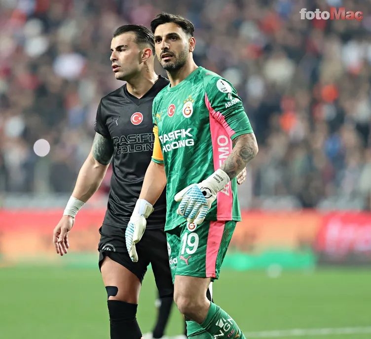 Transferde sürpriz gelişme! Galatasaray'da o isim Göztepe yolcusu 7 transferde surpriz gelisme galatasarayda o isim goztepe yolcusu 5 gDyj81I3