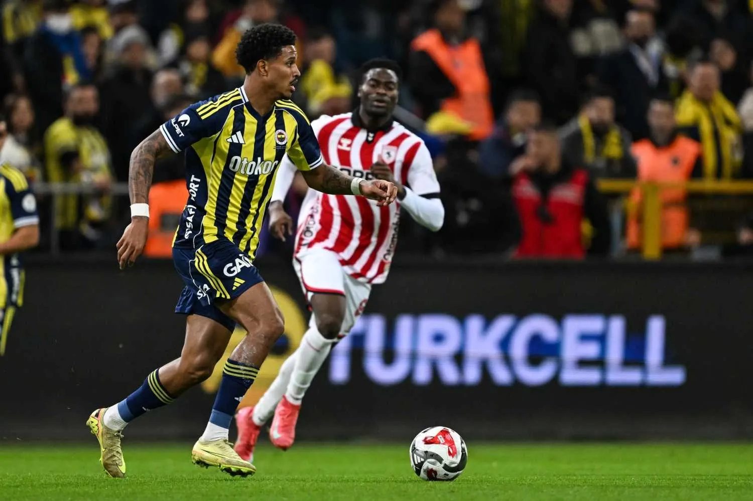 transferi iptal olmustu italyan takimi fenerbahcenin yildizinda israrci 13 AWKWKBGH