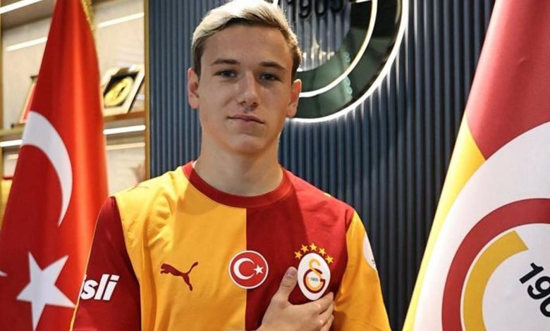 Tren vagonlarından Galatasaray'a! İşte Aleksey Batrakov'un Sıra dışı hayat kıssası 1 tren vagonlarindan galatasaraya iste aleksey batrakovun sira disi hayat kissasi 5dmXZQHZ