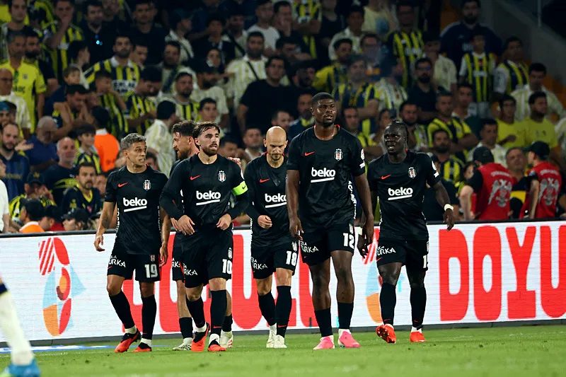 Trendyol Süper Lig'de şampiyonluk oranları değişti! İşte 4 büyüklere verilen talihler 15 trendyol super ligde sampiyonluk oranlari degisti iste 4 buyuklere verilen talihler 13 1Be6wQZg