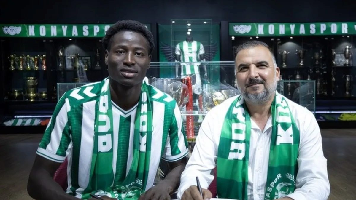 TÜMOSAN Konyaspor’dan 4 imza birden 8 tumosan konyaspordan 4 imza birden 5dnEjMTU