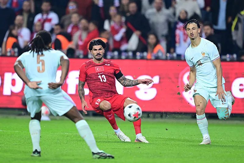 turkiye fransa maci sonrasi usta muelliflerden dikkat ceken sozler 0 gQN9a47U