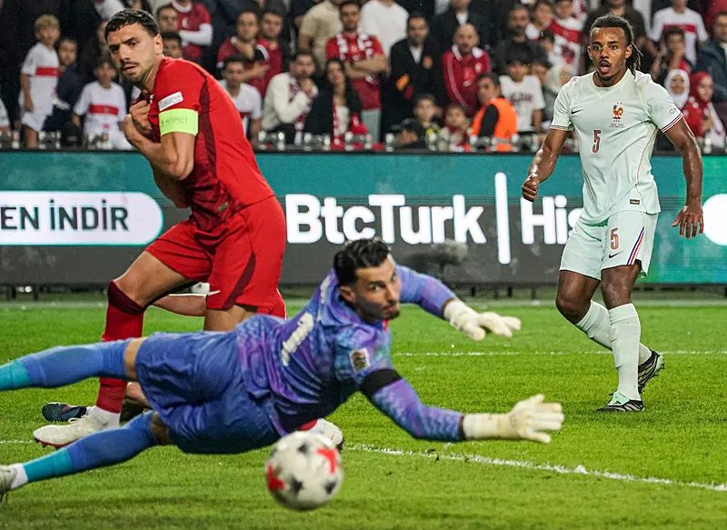 turkiye fransa maci sonrasi usta muelliflerden dikkat ceken sozler 1 vyjh9wtT
