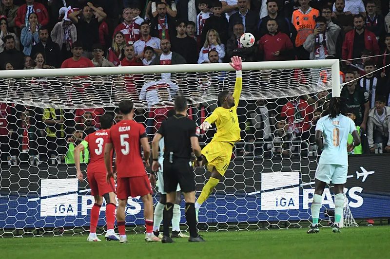 turkiye fransa maci sonrasi usta muelliflerden dikkat ceken sozler 12 IhiTjyJI