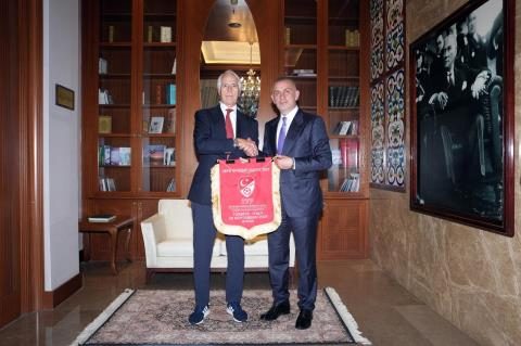 Türkiye - İtalya Resmi Maç Yemeği Düzenlendi 10 turkiye italya resmi mac yemegi duzenlendi 8 sk5G2TFU