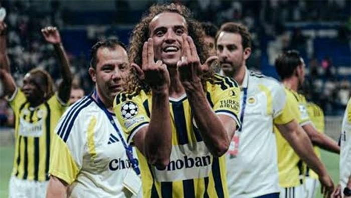UEFA kolları sıvadı! Fenerbahçe-Lyon maçı sonrası Guendouzi ne kadar ceza alacak? Çarpıcı argüman 2 uefa kollari sivadi fenerbahce lyon maci sonrasi guendouzi ne kadar ceza alacak carpici arguman 0 j9RFT4k4