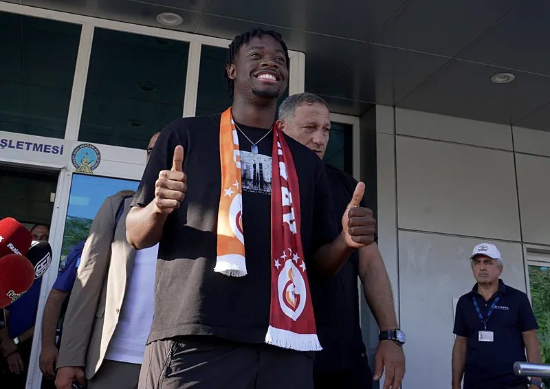 Uğurcan Çakır'ın alanlara dönüş tarihi aşikâr oldu! O maçta forma giyebilecek 4 ugurcan cakirin alanlara donus tarihi asik r oldu o macta forma giyebilecek 2 9SKQ4LIk