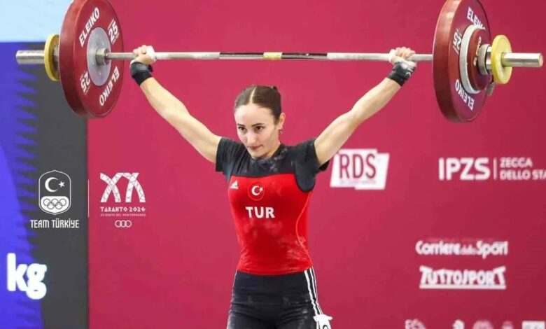 Ulusal halterci Cansel Özkan’dan altın madalya! 1 ulusal halterci cansel ozkandan altin madalya S1cnWg8Q