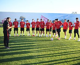 Ümit Ulusal Kadromuz, Ukrayna Maçı Hazırlıklarına İstanbul'da Başladı 1 umit ulusal kadromuz ukrayna maci hazirliklarina istanbulda basladi miZH4q93