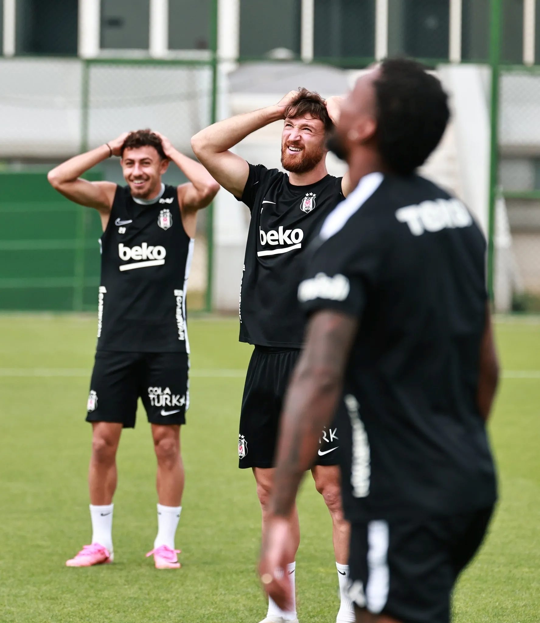 usta yazarlar super ligde geride kalan 5 haftayi yorumladi besiktas galatasaray yarisina donebilir 1 ykiiJKXg