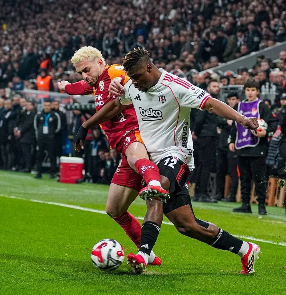 usta yazarlar super ligde geride kalan 5 haftayi yorumladi besiktas galatasaray yarisina donebilir 7 XiPLjzDE